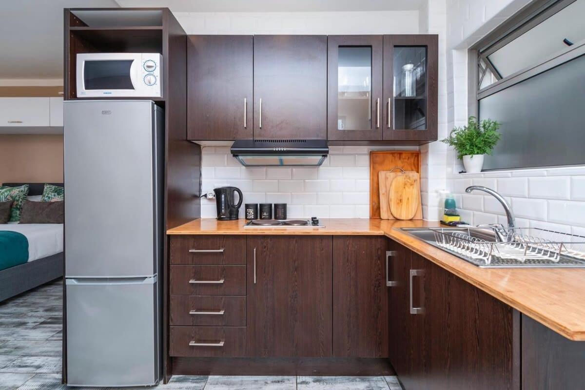 Charming In Greenpoint Apartment *